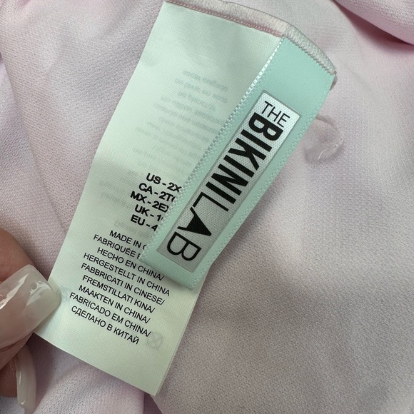 The Bikini Lab Pineapple Pop Art One Piece Swimsuit Plus Size 2X NWOT - Picture 10 of 13